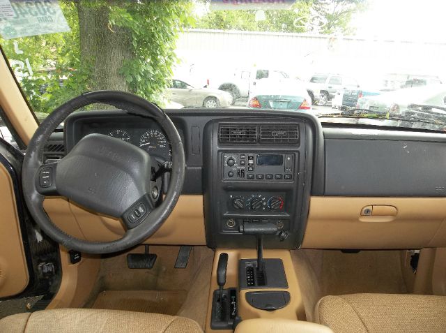 Jeep Cherokee 1998 photo 1