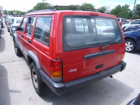 Jeep Cherokee Base GLS LX SUV