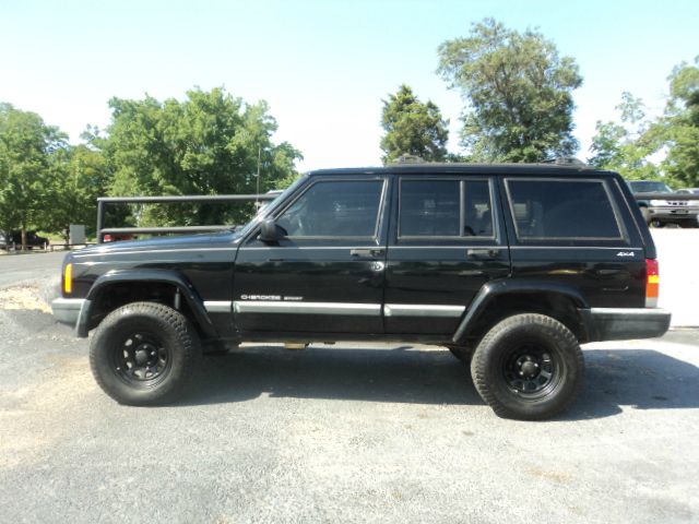 Jeep Cherokee 1999 photo 4