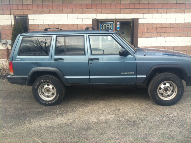 Jeep Cherokee 1999 photo 1