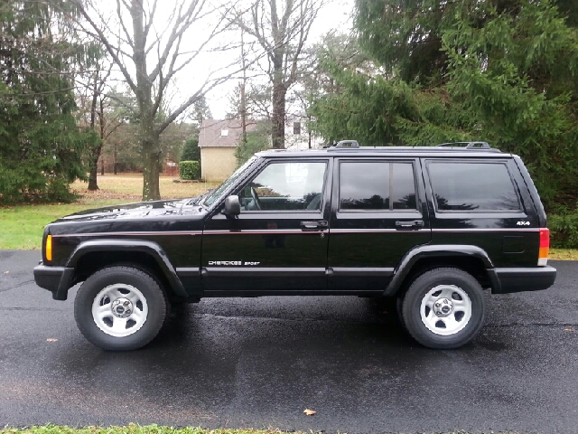 Jeep Cherokee 1999 photo 2