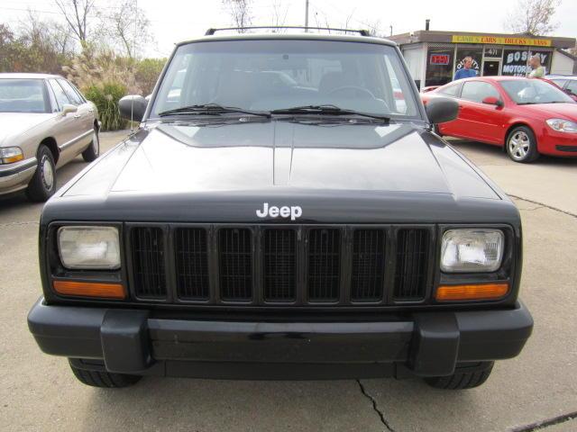 Jeep Cherokee 1999 photo 2