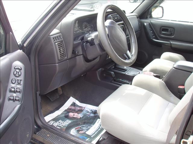 Jeep Cherokee 1999 photo 4