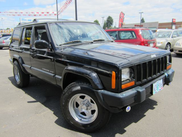 Jeep Cherokee Base GLS LX SUV