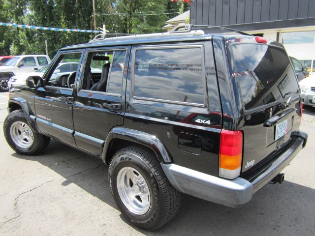 Jeep Cherokee 1999 photo 1