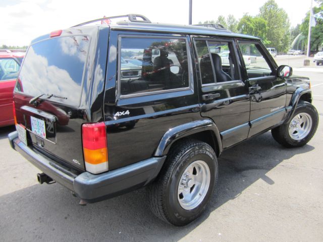 Jeep Cherokee 1999 photo 3