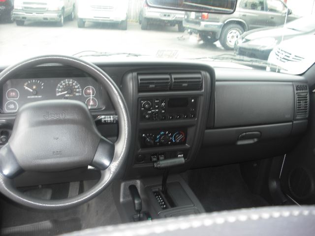 Jeep Cherokee 1999 photo 4