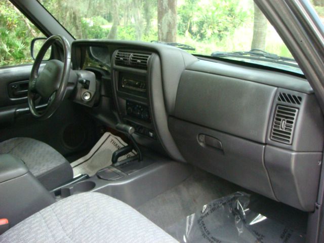 Jeep Cherokee 1999 photo 28