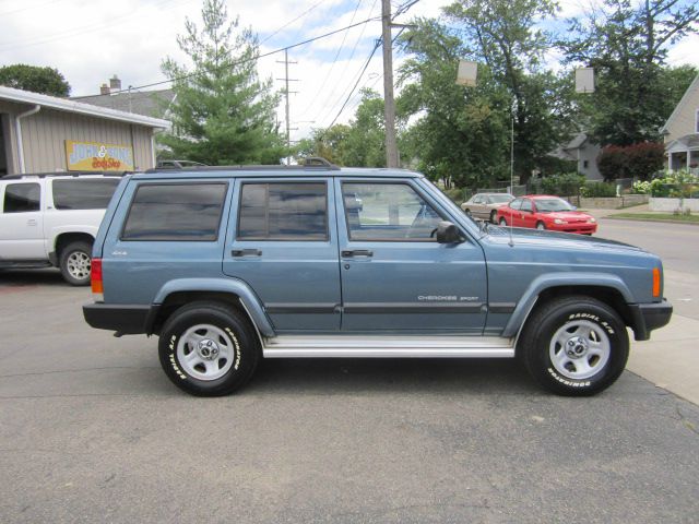 Jeep Cherokee 1999 photo 1