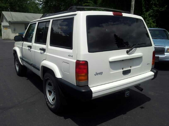 Jeep Cherokee 1999 photo 1