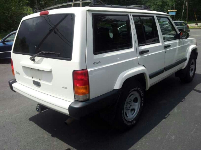 Jeep Cherokee 1999 photo 3