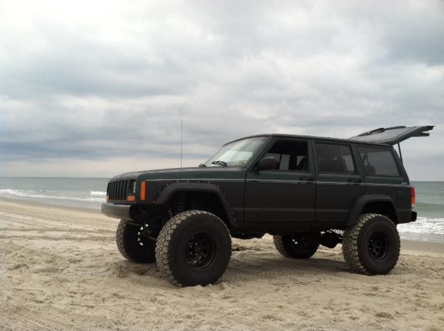 Jeep Cherokee 1999 photo 2