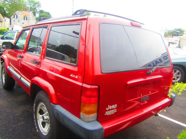 Jeep Cherokee 1999 photo 2