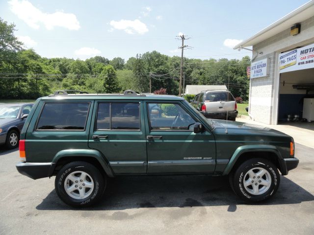 Jeep Cherokee 1999 photo 2