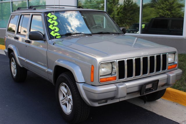 Jeep Cherokee 2000 photo 1