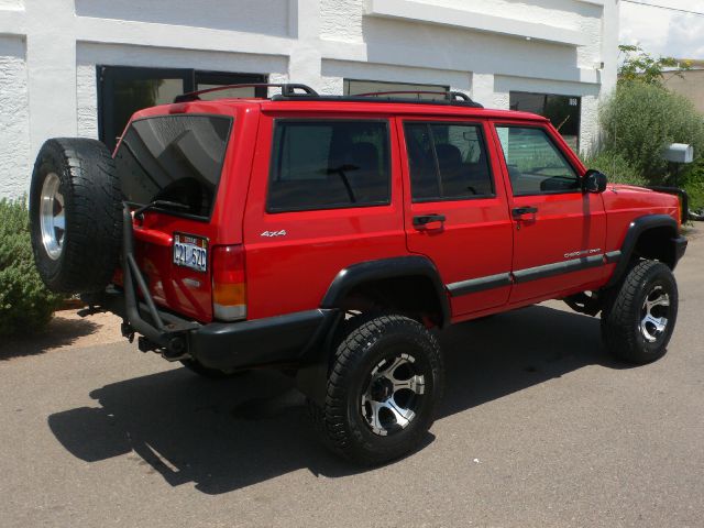 Jeep Cherokee Base GLS LX SUV