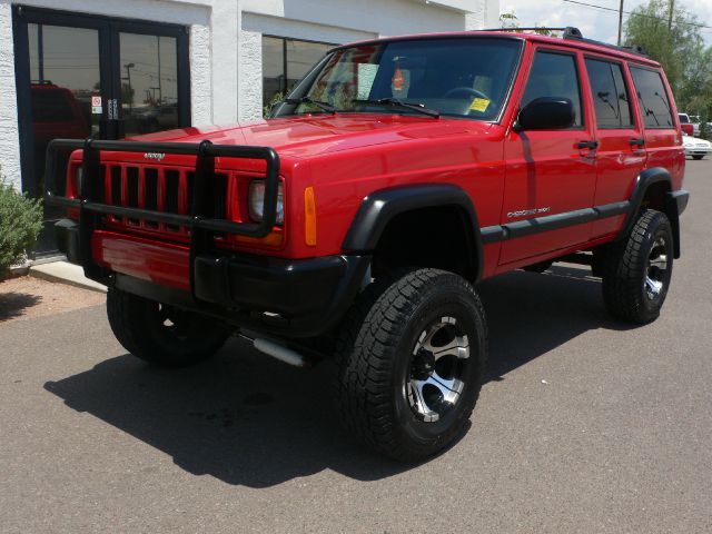 Jeep Cherokee 2000 photo 4