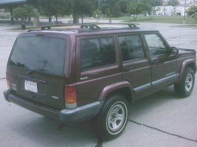 Jeep Cherokee 2000 photo 2