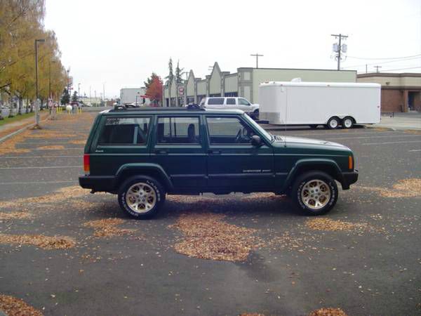 Jeep Cherokee 2000 photo 1