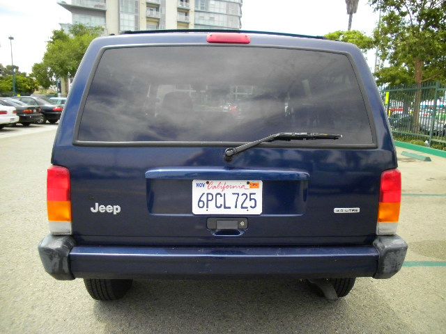 Jeep Cherokee 2000 photo 1