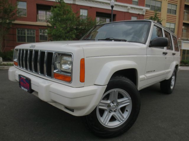 Jeep Cherokee 2000 photo 2