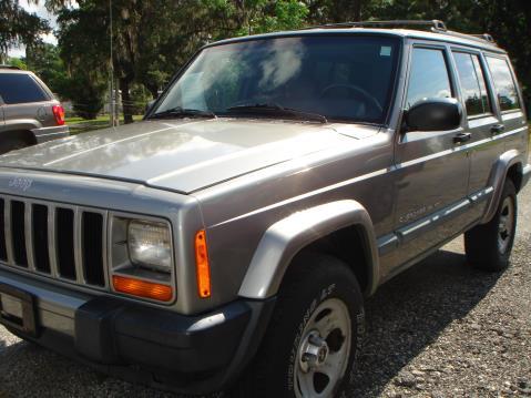 Jeep Cherokee 2000 photo 2