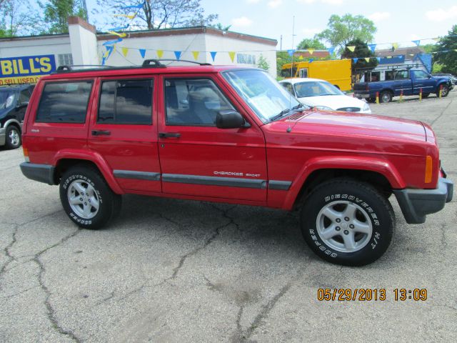 Jeep Cherokee 2000 photo 1