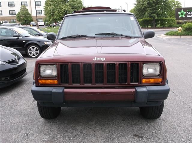 Jeep Cherokee 2000 photo 8