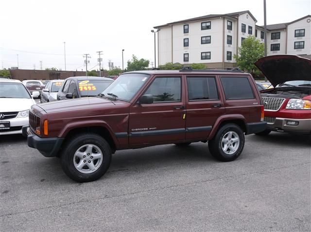 Jeep Cherokee 2000 photo 9