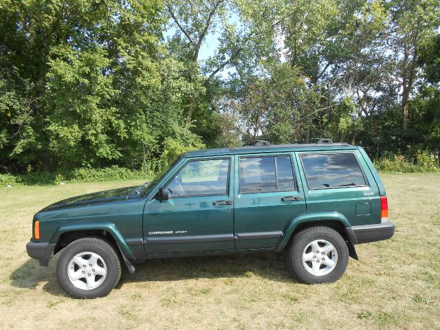 Jeep Cherokee 2000 photo 3