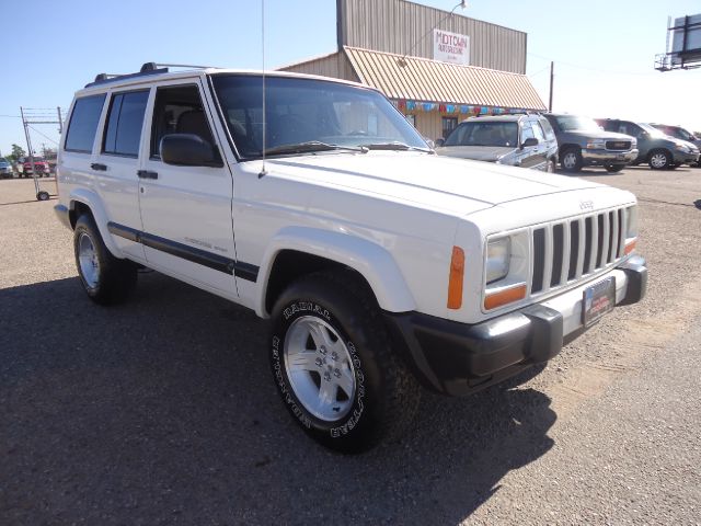 Jeep Cherokee 2000 photo 3