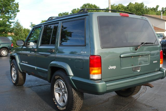 Jeep Cherokee 2000 photo 2