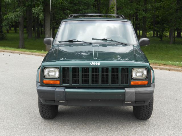 Jeep Cherokee 2000 photo 1