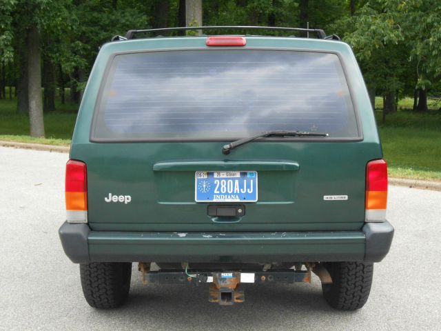 Jeep Cherokee 2000 photo 4