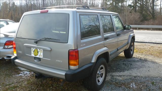 Jeep Cherokee 2000 photo 2