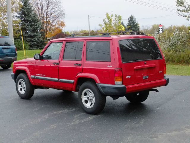 Jeep Cherokee 2000 photo 2