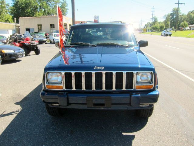 Jeep Cherokee 2000 photo 3