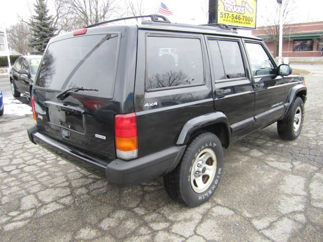 Jeep Cherokee 2000 photo 20