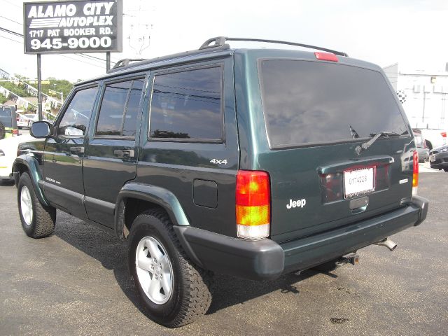 Jeep Cherokee 2000 photo 1