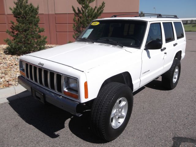 Jeep Cherokee 2000 photo 14