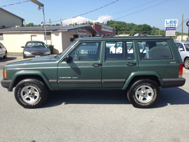 Jeep Cherokee Base GLS LX SUV