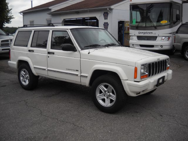 Jeep Cherokee 2000 photo 4