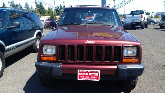 Jeep Cherokee 2000 photo 3