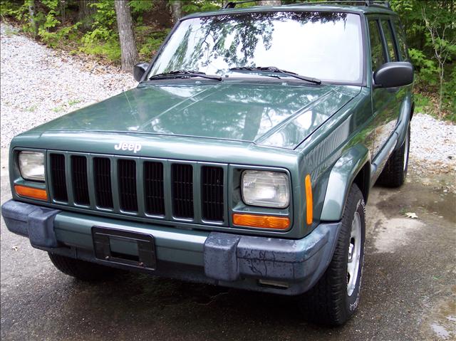 Jeep Cherokee 2000 photo 1