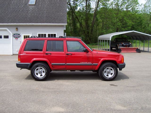 Jeep Cherokee 2000 photo 2