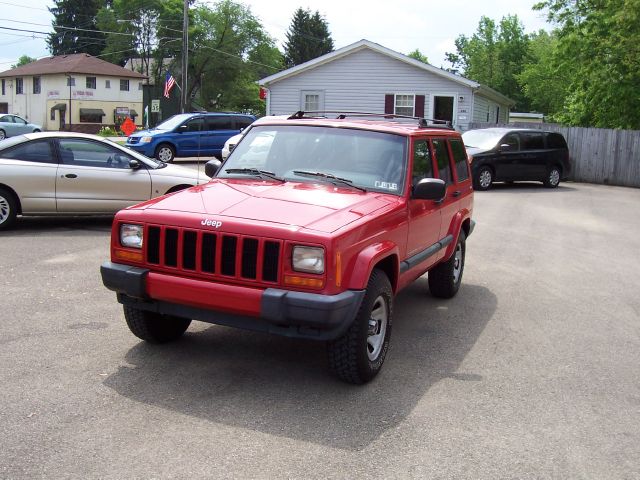 Jeep Cherokee 2000 photo 4