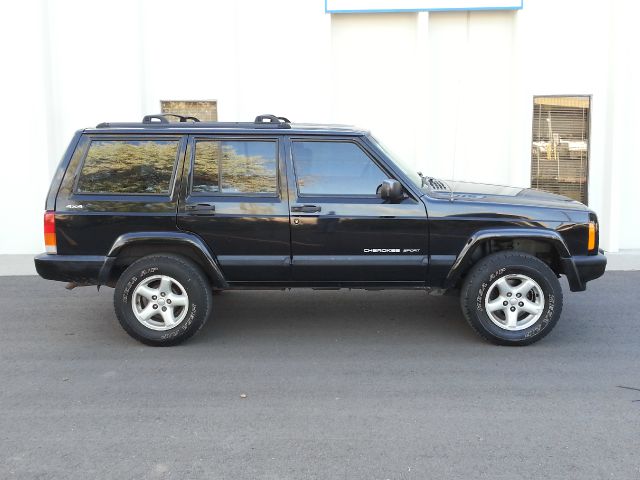 Jeep Cherokee 2000 photo 13