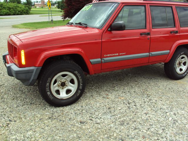 Jeep Cherokee 2000 photo 10