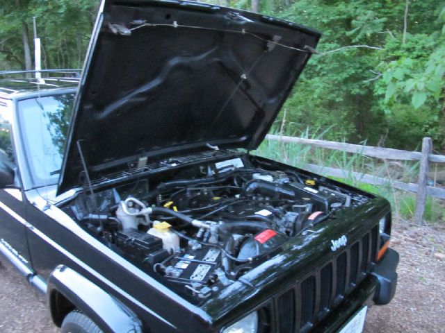 Jeep Cherokee 2000 photo 14