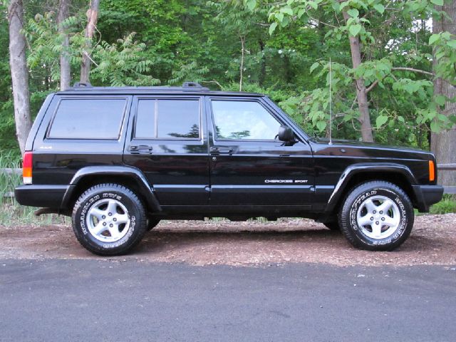 Jeep Cherokee 2000 photo 22